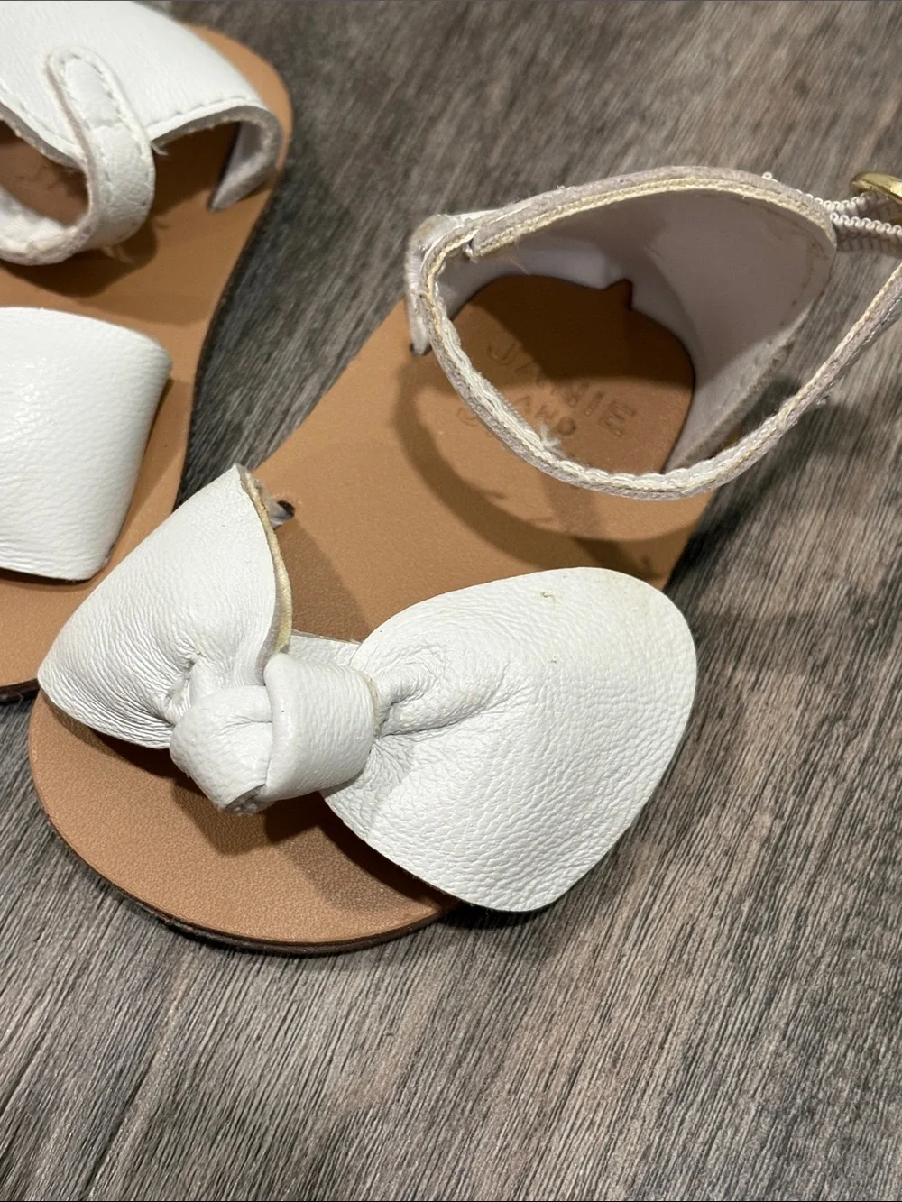 Janie and Jack White Baby Bow Sandals with Buckle Strap